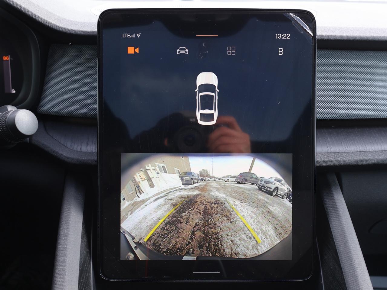 2021 Polestar 2 LAUNCH EDITION AWD CERTIFIED *ACCIDENT FREE* CAMERA NAV BLUETOOTH LEATHER HEATED SEATS SUNROOF CRUISE ALLOYS Photo