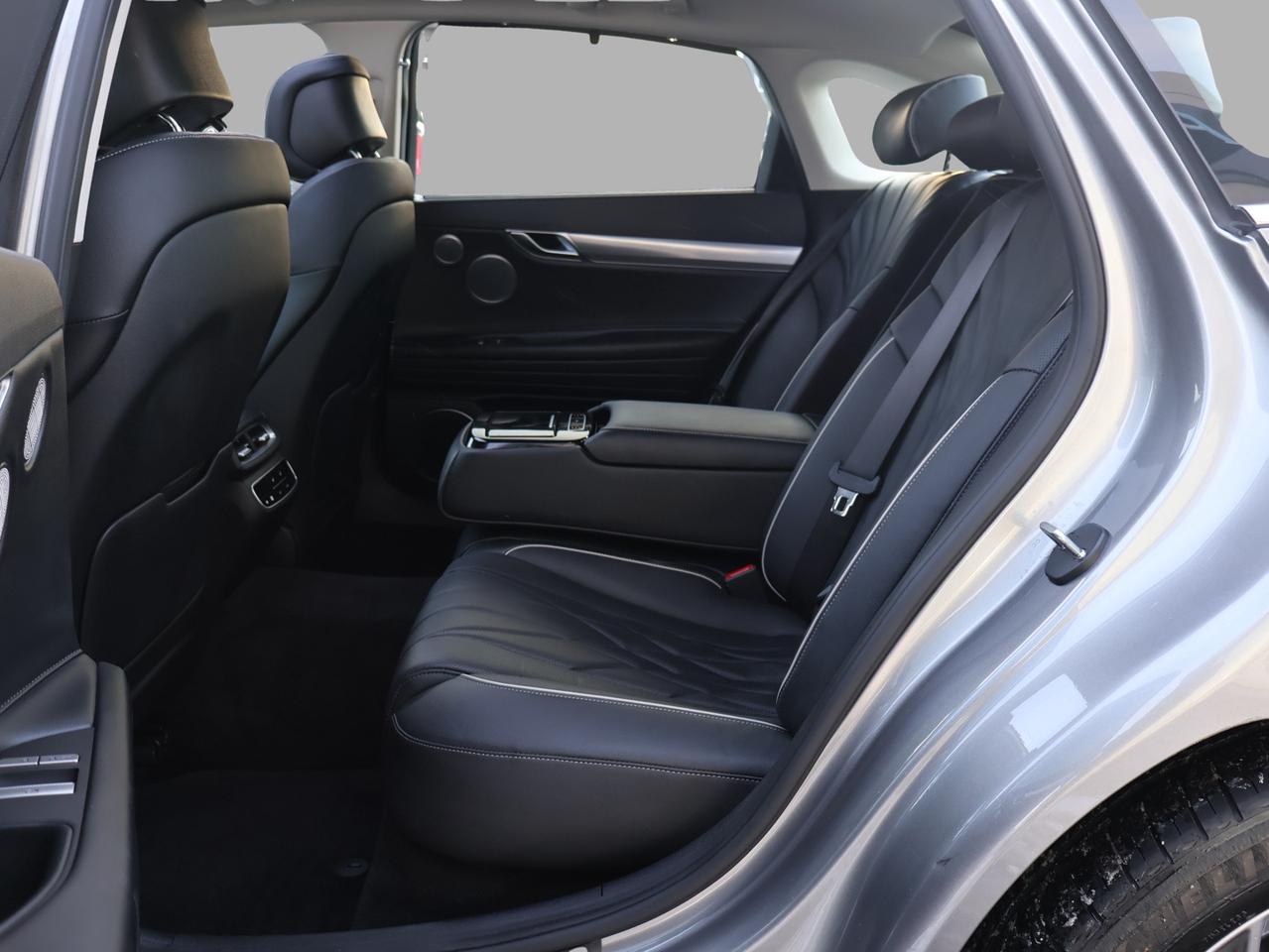 2023 Genesis G80 2.5T ADVANCED AWD CERTIFIED *ACCIDENT FREE* CAMERA NAV BLUETOOTH LEATHER HEATED SEATS PANO ROOF CRUISE ALLOYS Photo