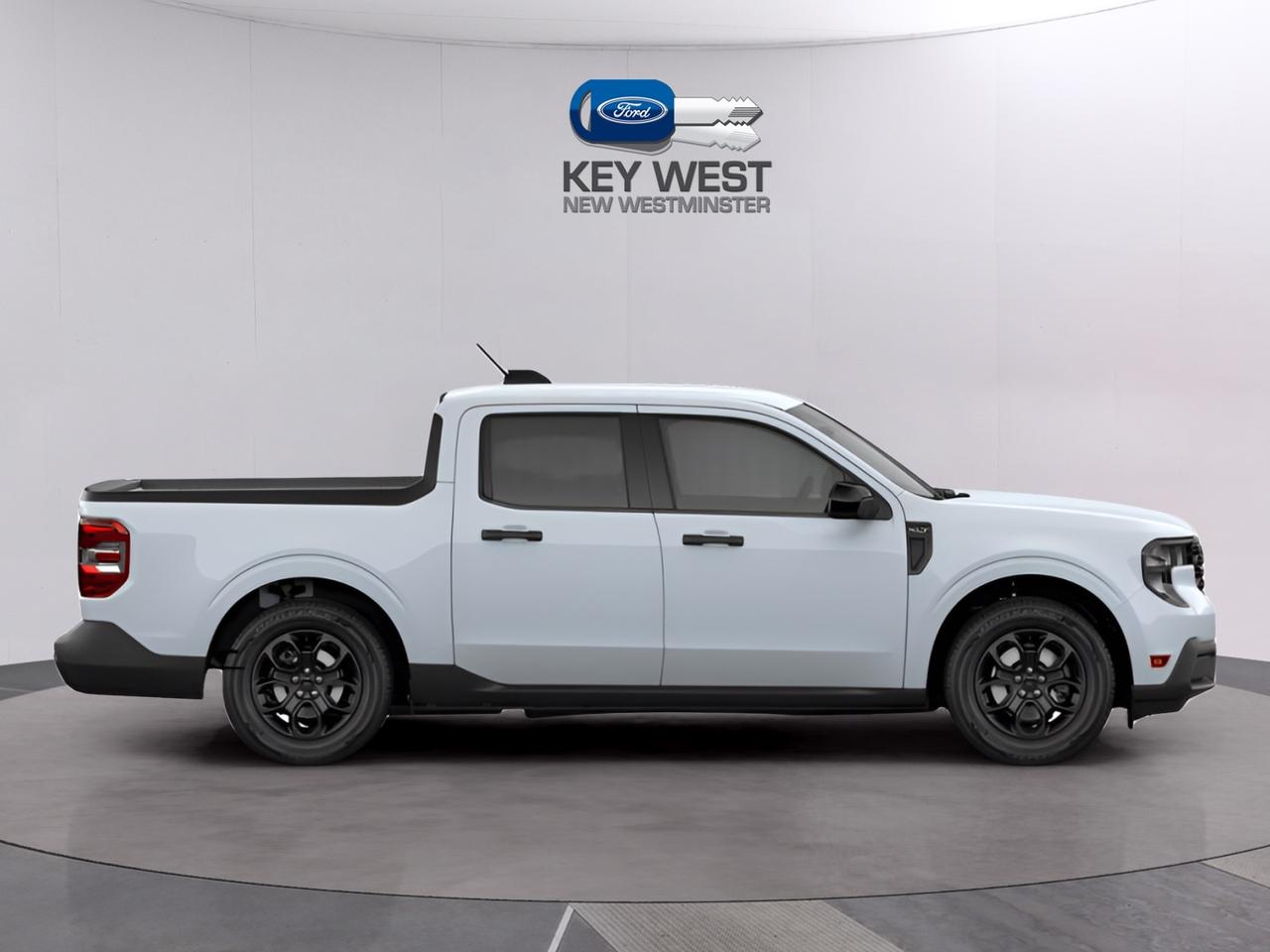 2026 Ford Maverick XLT AWD SuperCrew Photo3