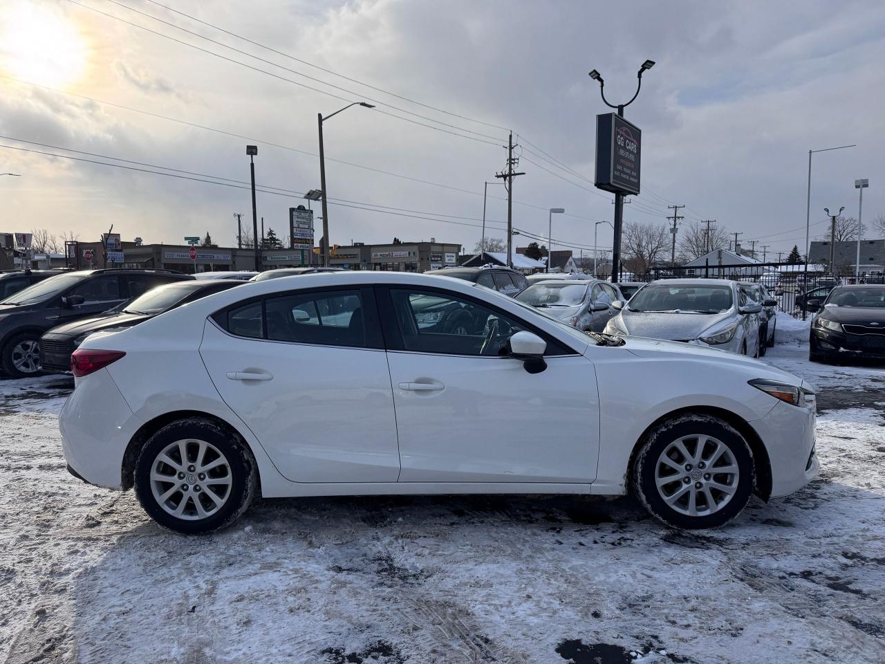 2018 Mazda MAZDA3 GS Manual | NAVIGATION | REAR CAMERA | CERTIFIED Photo