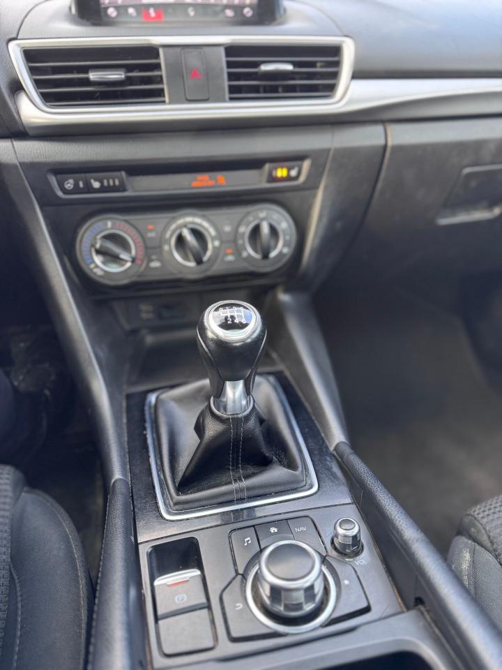 2018 Mazda MAZDA3 GS Manual | NAVIGATION | REAR CAMERA | CERTIFIED Photo