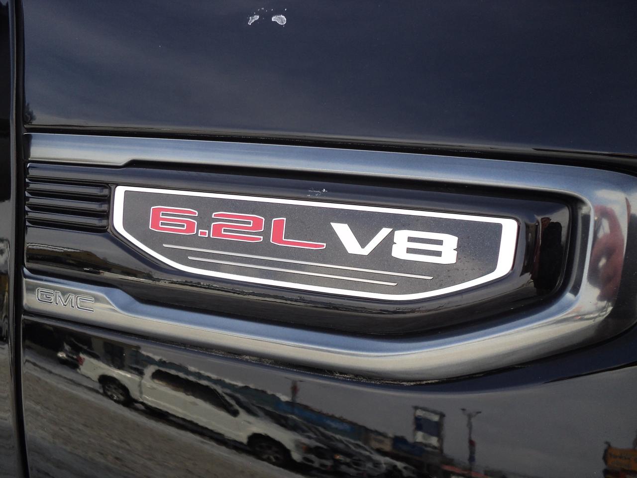 2022 GMC Sierra 1500 Limited AT4 CrewCab 4WD 6.2L8cyl 5'10"Box RoofNav Photo