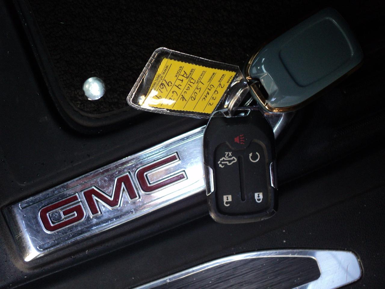 2022 GMC Sierra 1500 Limited AT4 CrewCab 4WD 6.2L8cyl 5'10"Box RoofNav Photo