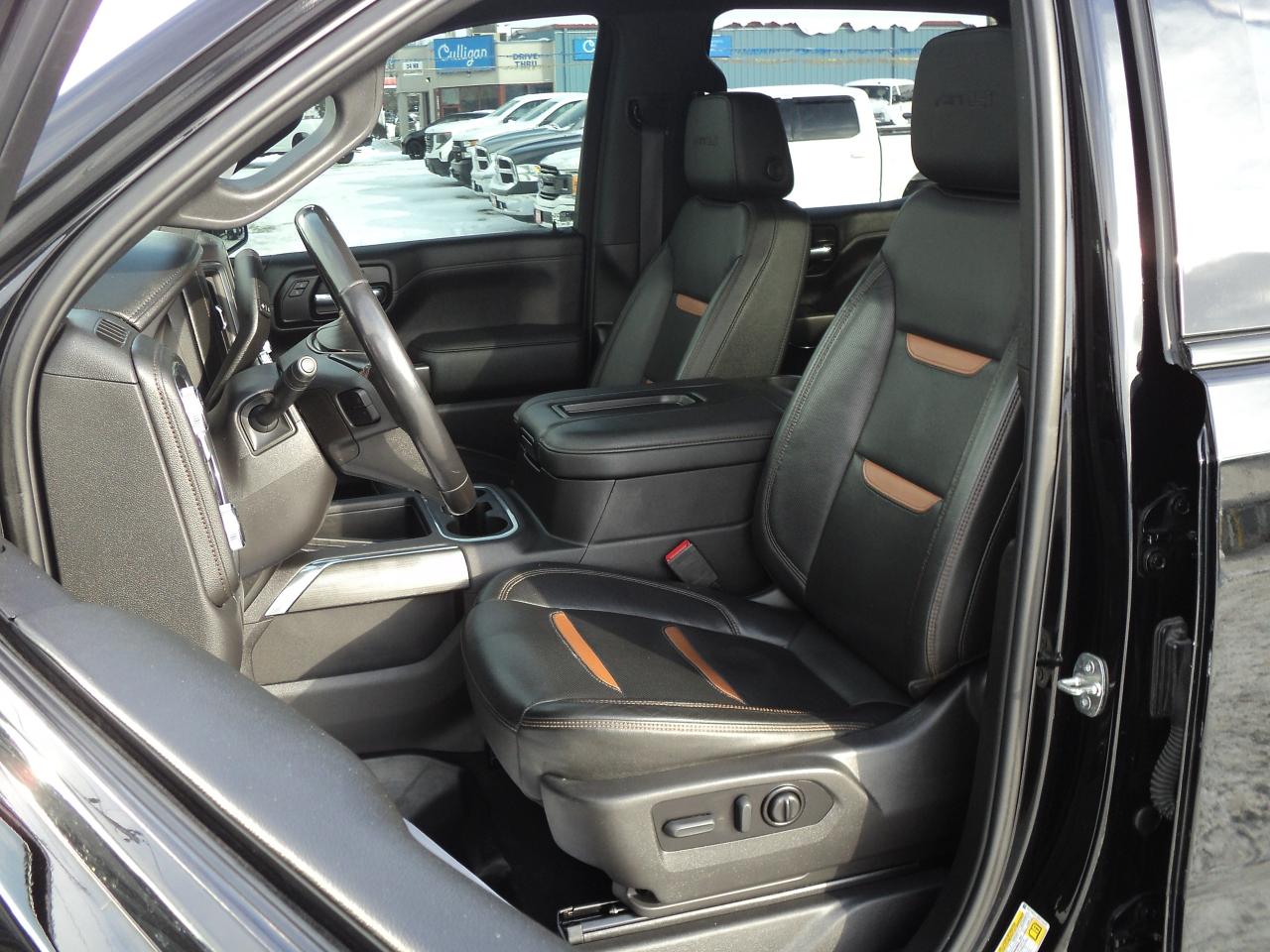 2022 GMC Sierra 1500 Limited AT4 CrewCab 4WD 6.2L8cyl 5'10"Box RoofNav Photo