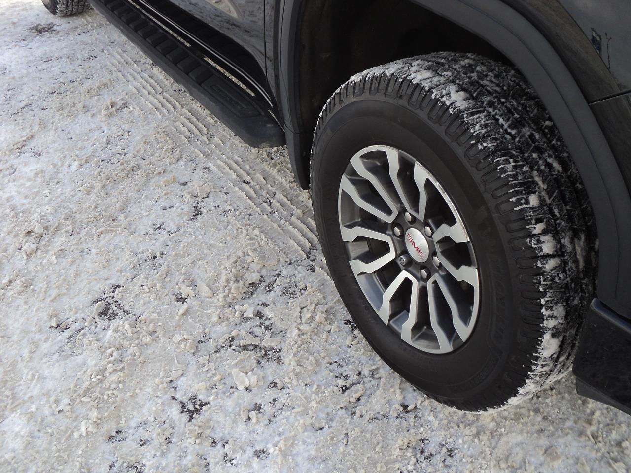 2022 GMC Sierra 1500 Limited AT4 CrewCab 4WD 6.2L8cyl 5'10"Box RoofNav Photo