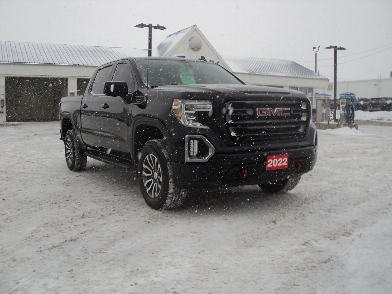 2022 GMC Sierra 1500 Limited AT4 CrewCab 4WD 6.2L8cyl 5'10"Box RoofNav Photo