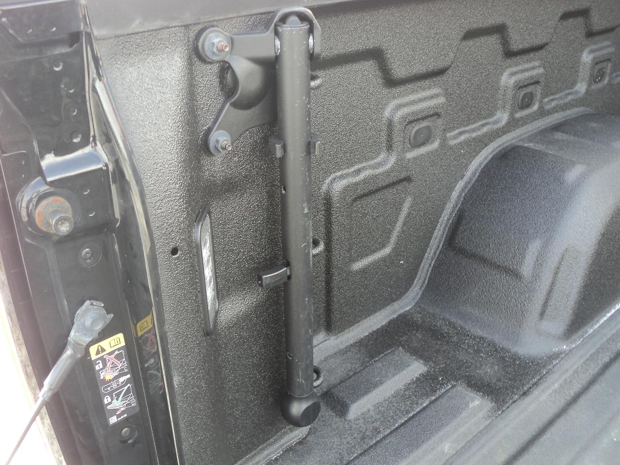 2022 GMC Sierra 1500 Limited AT4 CrewCab 4WD 6.2L8cyl 5'10"Box RoofNav Photo