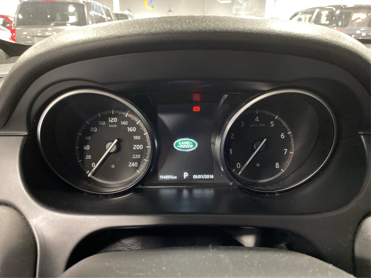 2018 Land Rover Discovery Sport HSE Photo