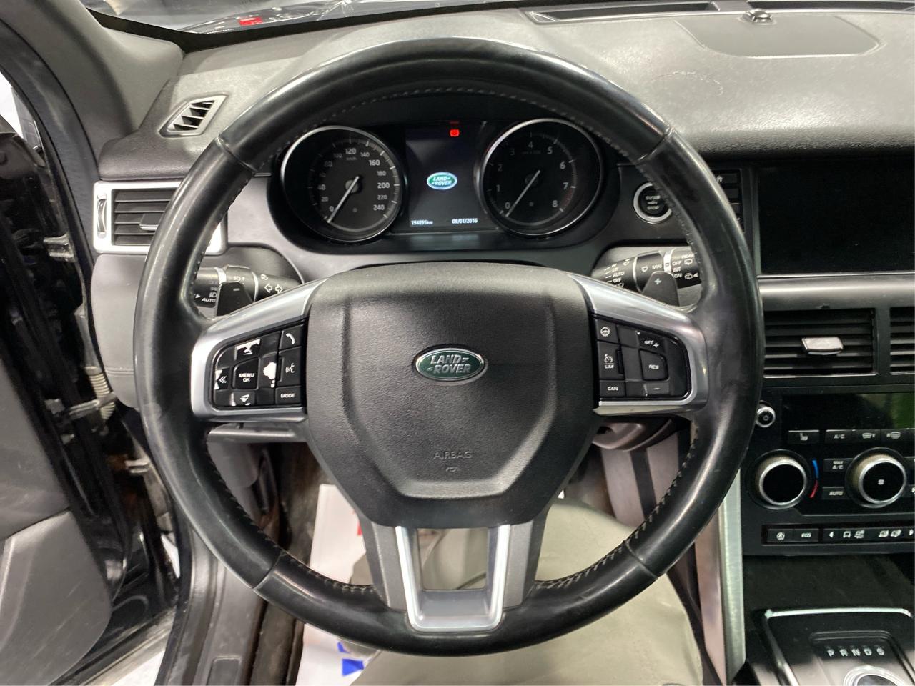 2018 Land Rover Discovery Sport HSE Photo