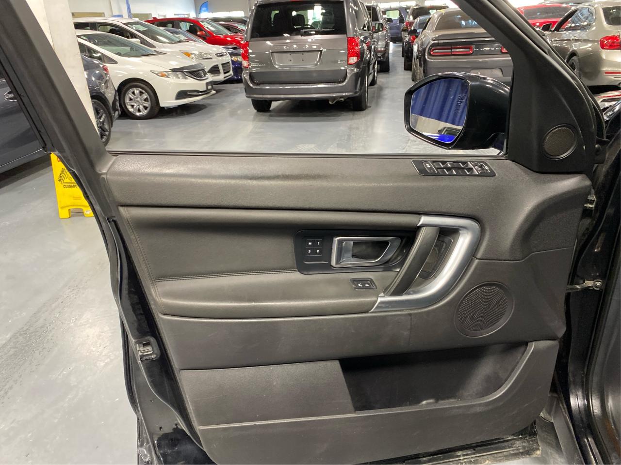 2018 Land Rover Discovery Sport HSE Photo