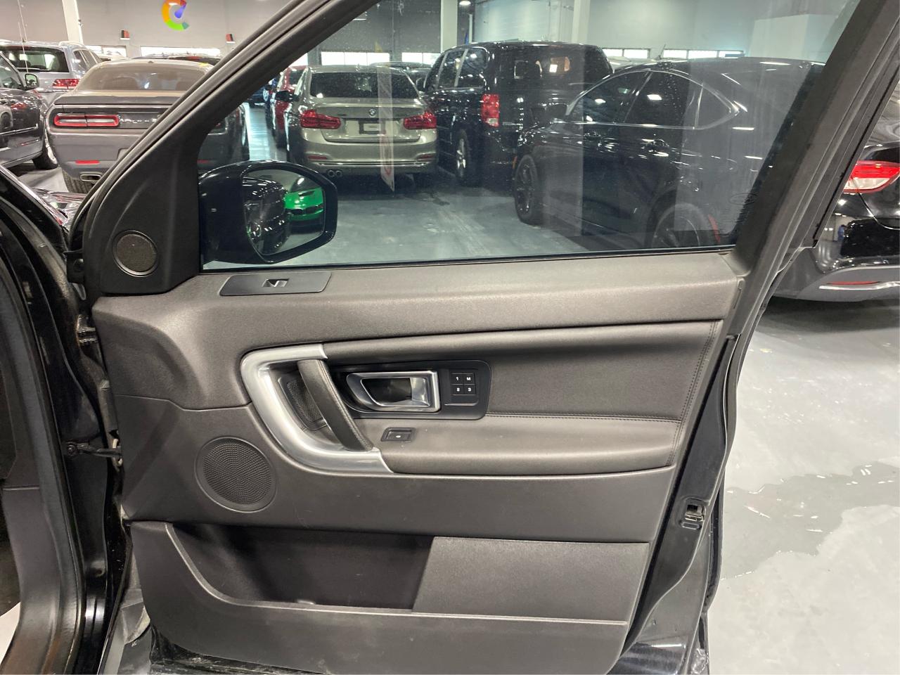 2018 Land Rover Discovery Sport HSE Photo