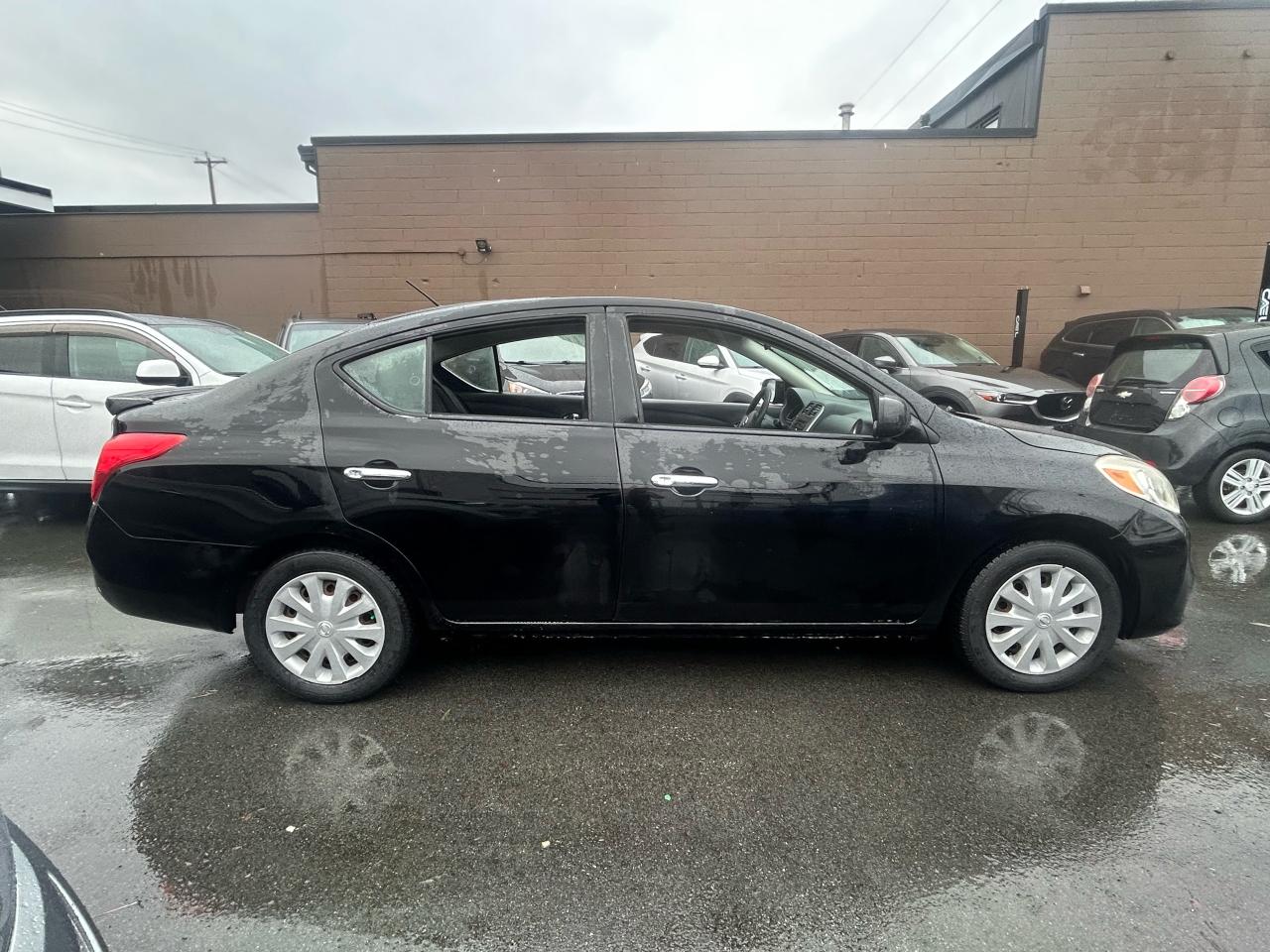 2013 Nissan Versa S - Photo #5