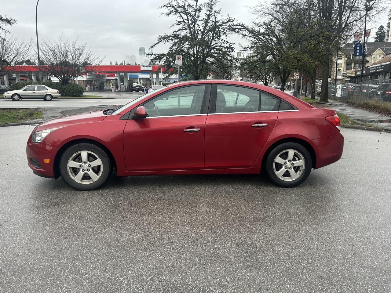 2014 Chevrolet Cruze 2LT - Photo #2