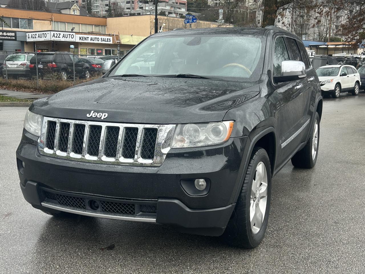 2013 Jeep Grand Cherokee Overland - Photo #1
