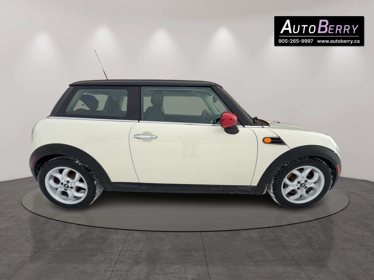 2012 MINI Cooper Hardtop 2dr Cpe Photo