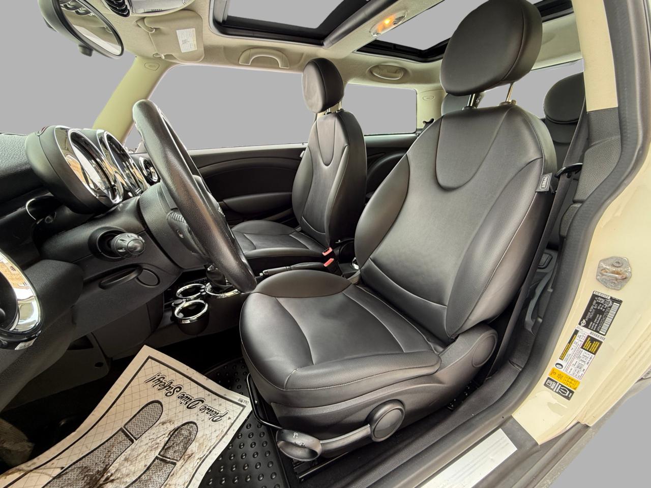 2012 MINI Cooper Hardtop 2dr Cpe Photo