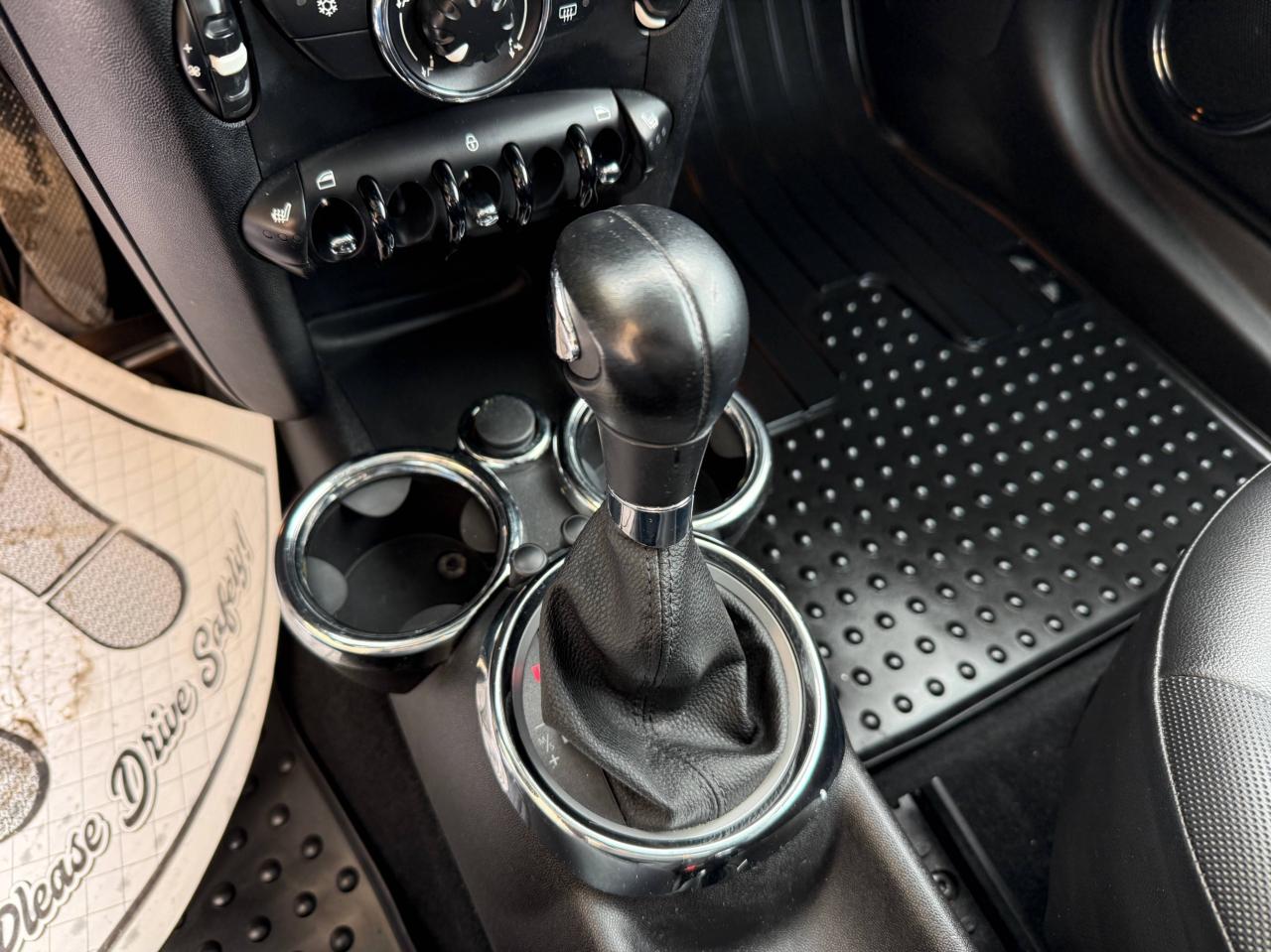 2012 MINI Cooper Hardtop 2dr Cpe Photo