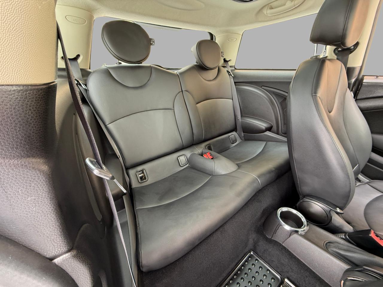 2012 MINI Cooper Hardtop 2dr Cpe Photo