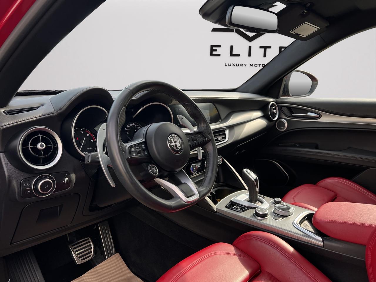 2022 Alfa Romeo Stelvio VELOCE AWD - Blind Spot Monitor - Navigation !!! Photo