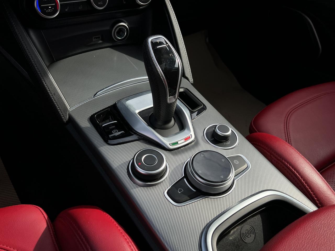 2022 Alfa Romeo Stelvio VELOCE AWD - Blind Spot Monitor - Navigation !!! Photo