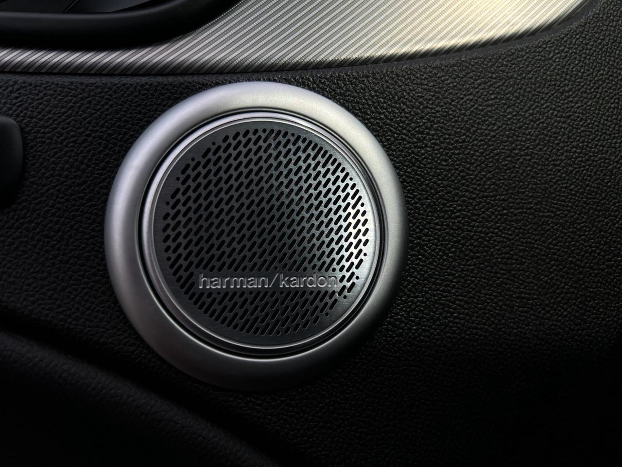 2022 Alfa Romeo Stelvio VELOCE AWD - Blind Spot Monitor - Navigation !!! Photo