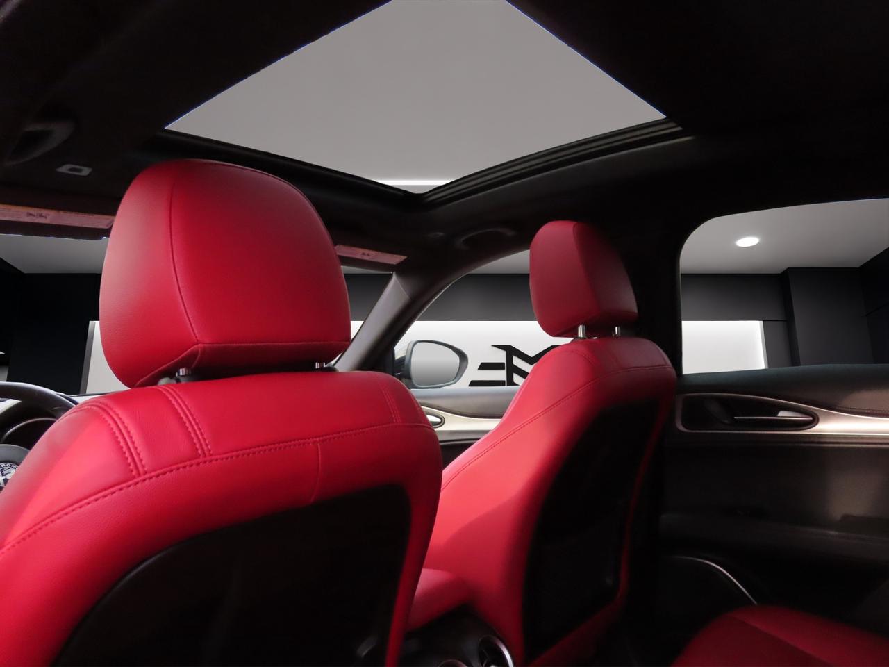 2022 Alfa Romeo Stelvio VELOCE AWD - Blind Spot Monitor - Navi !!! Photo