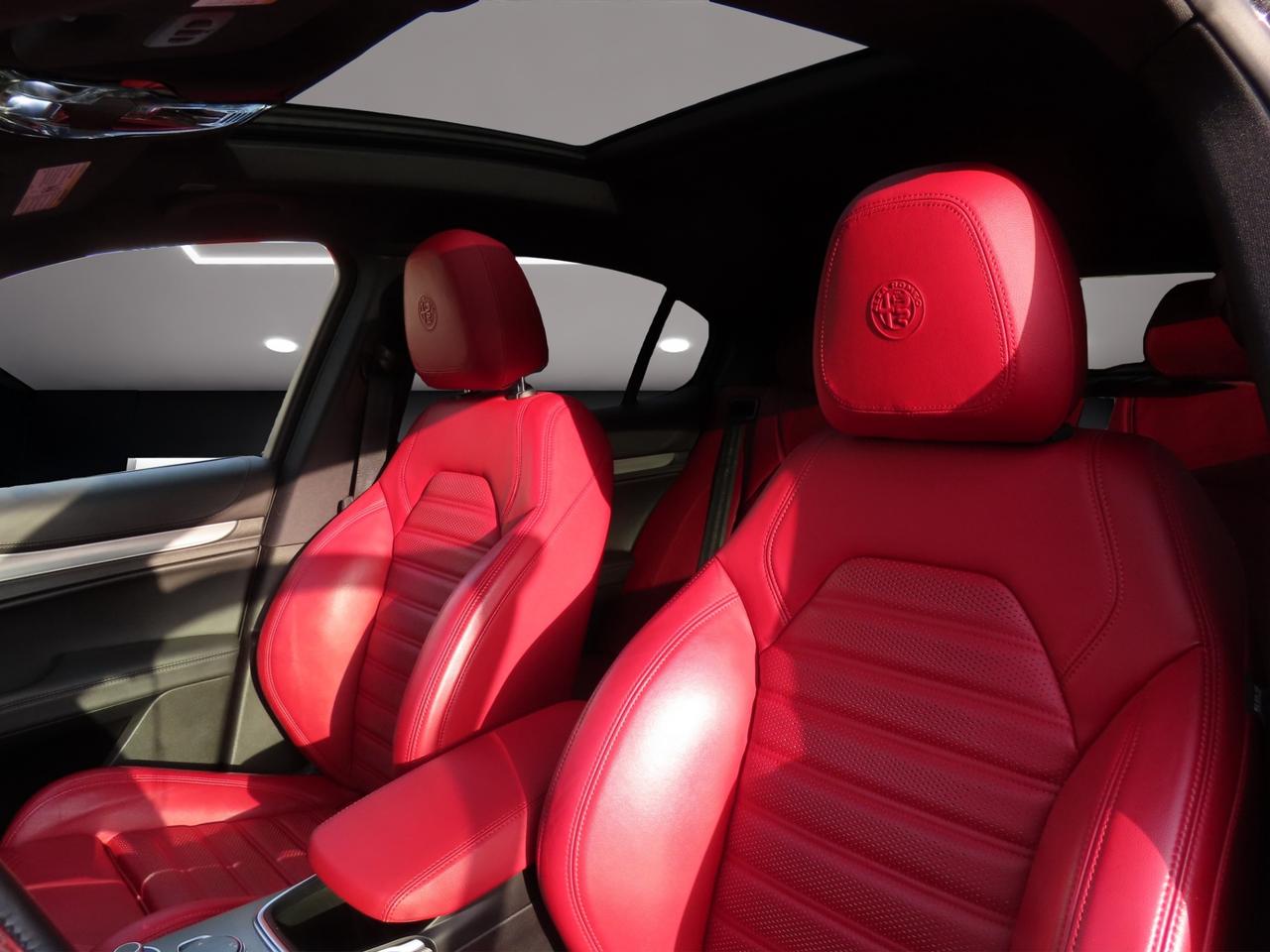 2022 Alfa Romeo Stelvio VELOCE AWD - Blind Spot Monitor - Navi !!! Photo