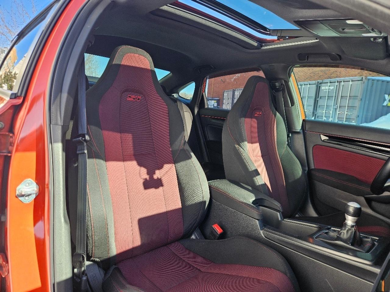 2023 Honda Civic Si SI 6 SPEED MANUAL-CERTIFIED-FINANCING AVAILABLE Photo