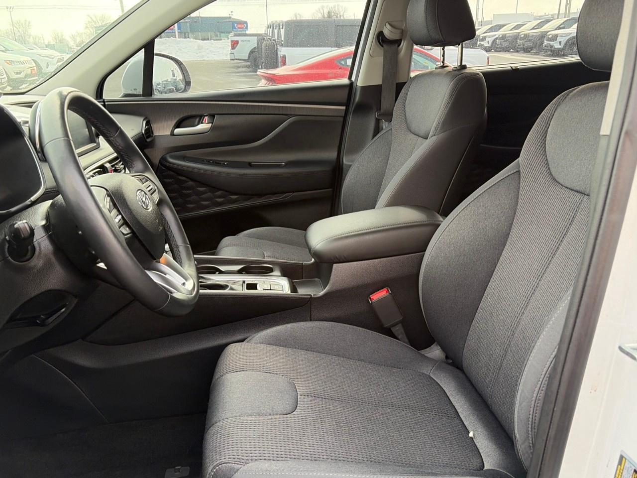 2020 Hyundai Santa Fe 2.4L Preferred AWD Photo