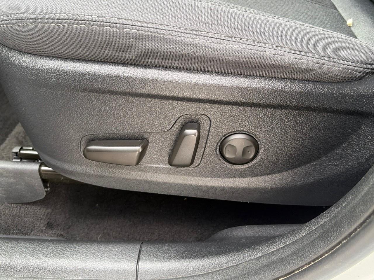 2020 Hyundai Santa Fe 2.4L Preferred AWD Photo