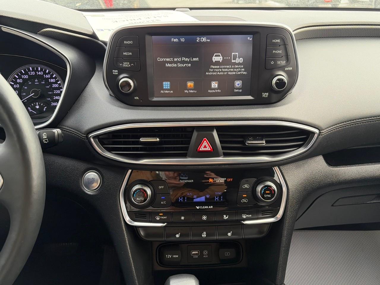 2020 Hyundai Santa Fe 2.4L Preferred AWD Photo