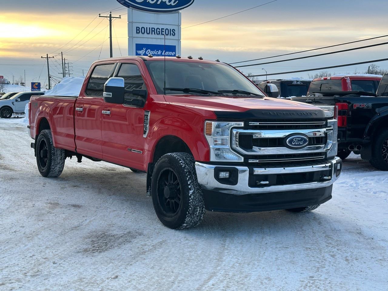 2022 Ford F-350 Super Duty SRW XLT 4WD CREW CAB 8' BOX Photo3