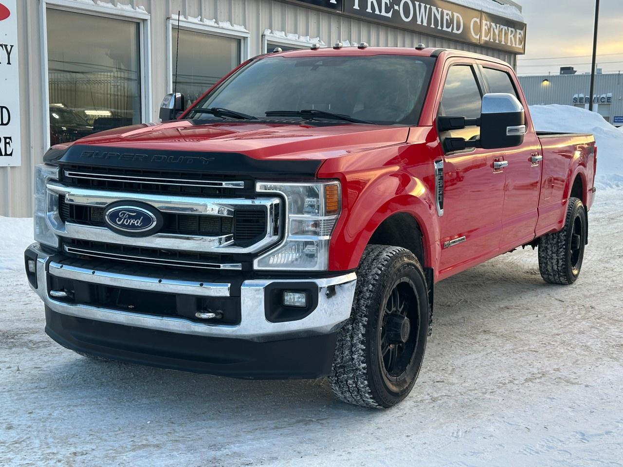 2022 Ford F-350 Super Duty SRW XLT 4WD CREW CAB 8' BOX Photo