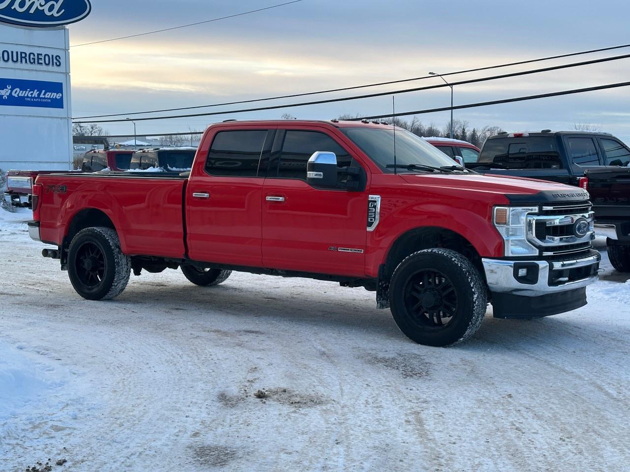 2022 Ford F-350 Super Duty SRW XLT 4WD CREW CAB 8' BOX Photo