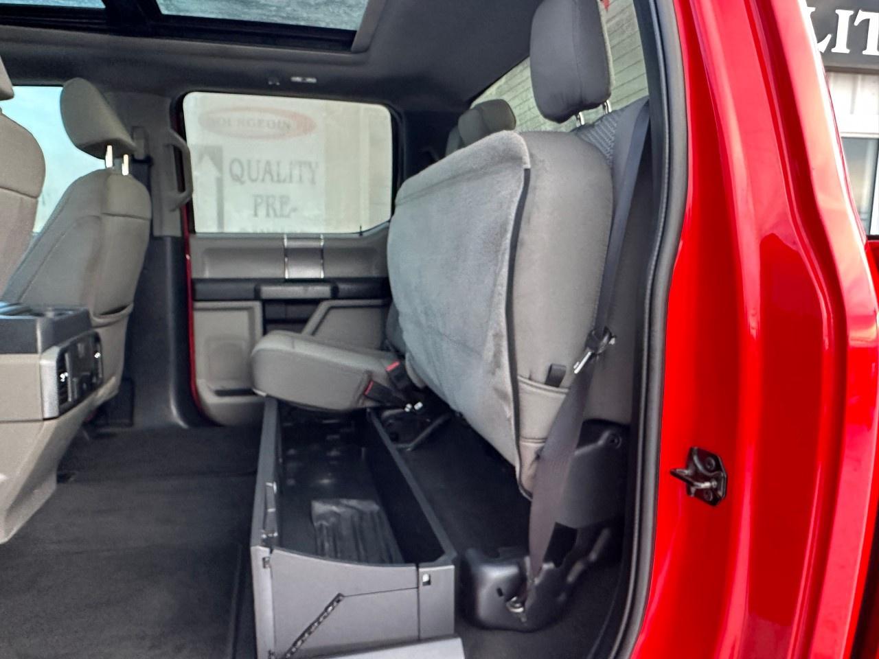 2022 Ford F-350 Super Duty SRW XLT 4WD CREW CAB 8' BOX Photo