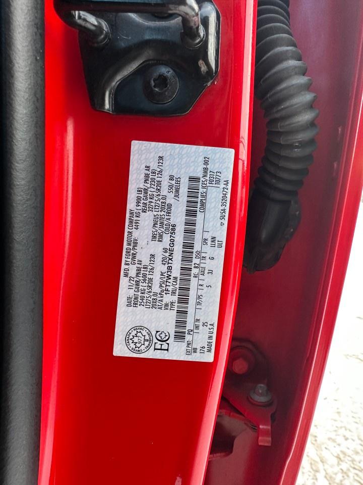 2022 Ford F-350 Super Duty SRW XLT 4WD CREW CAB 8' BOX Photo