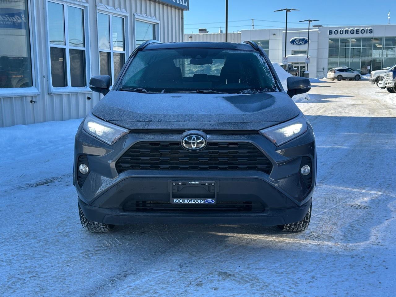 2021 Toyota RAV4 XLE AWD Photo