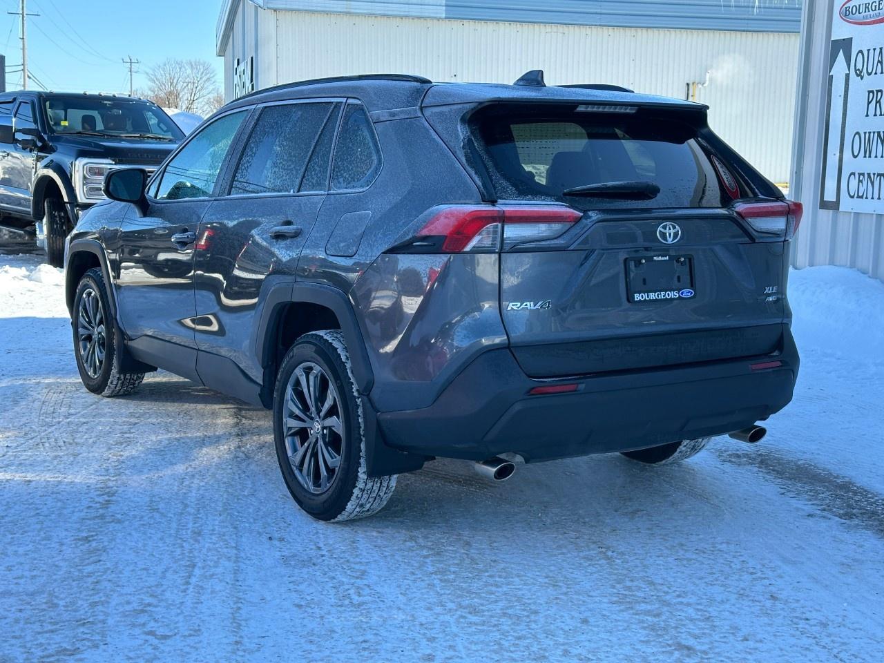 2021 Toyota RAV4 XLE AWD Photo