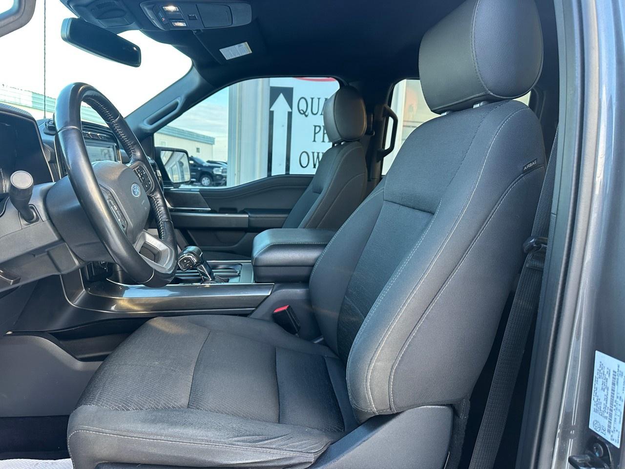 2022 Ford F-150 XLT 4WD SuperCrew 5.5' Box Photo