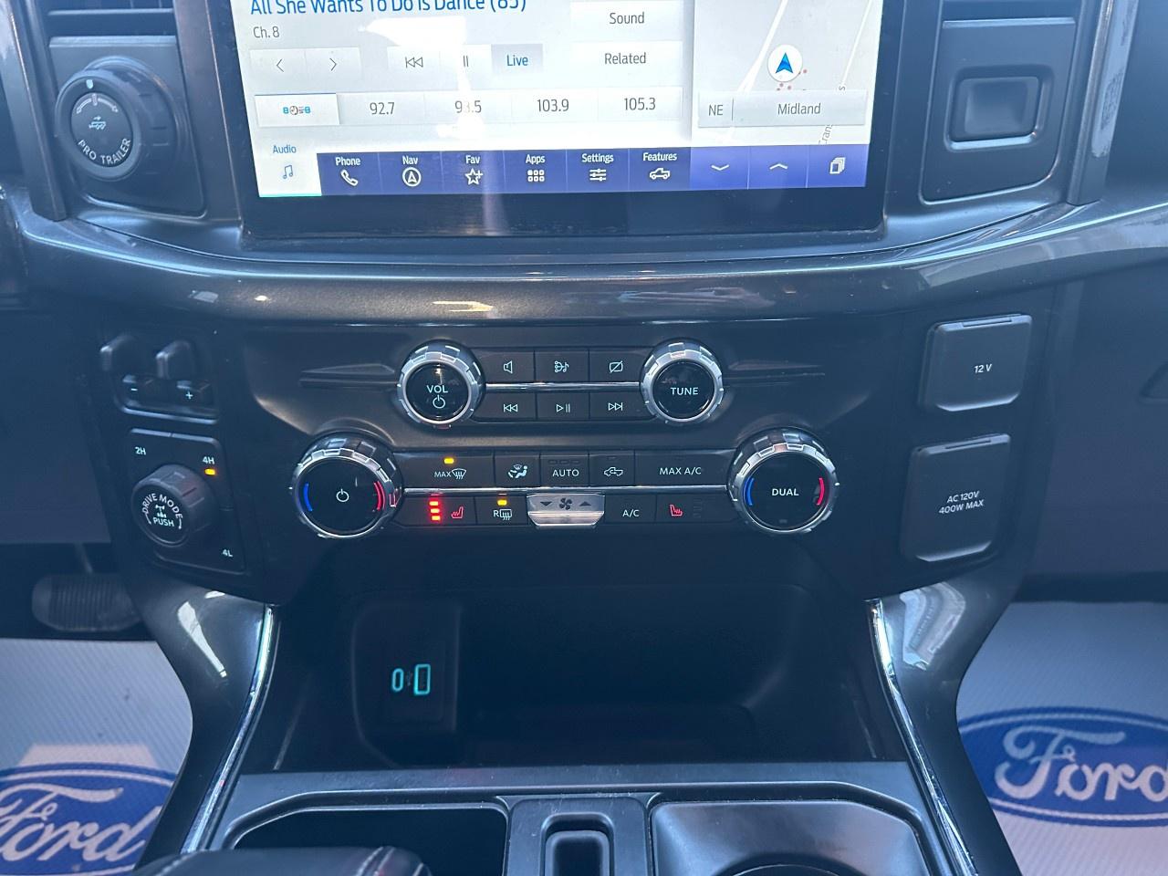 2022 Ford F-150 XLT 4WD SuperCrew 5.5' Box Photo