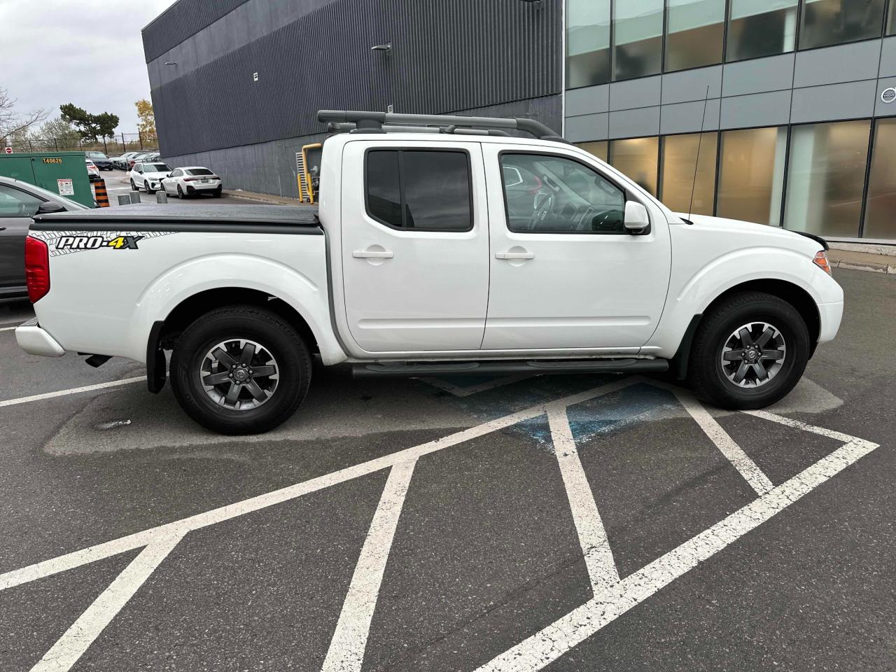 2016 Nissan Frontier LOADED | PRO-4X | Accident Free | Great Service History Photo