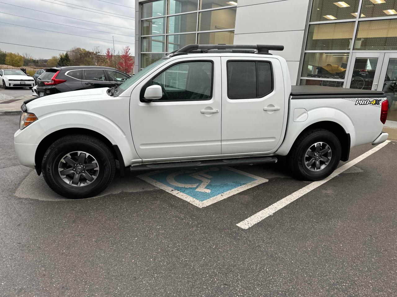 2016 Nissan Frontier LOADED | PRO-4X | Accident Free | Great Service History Photo