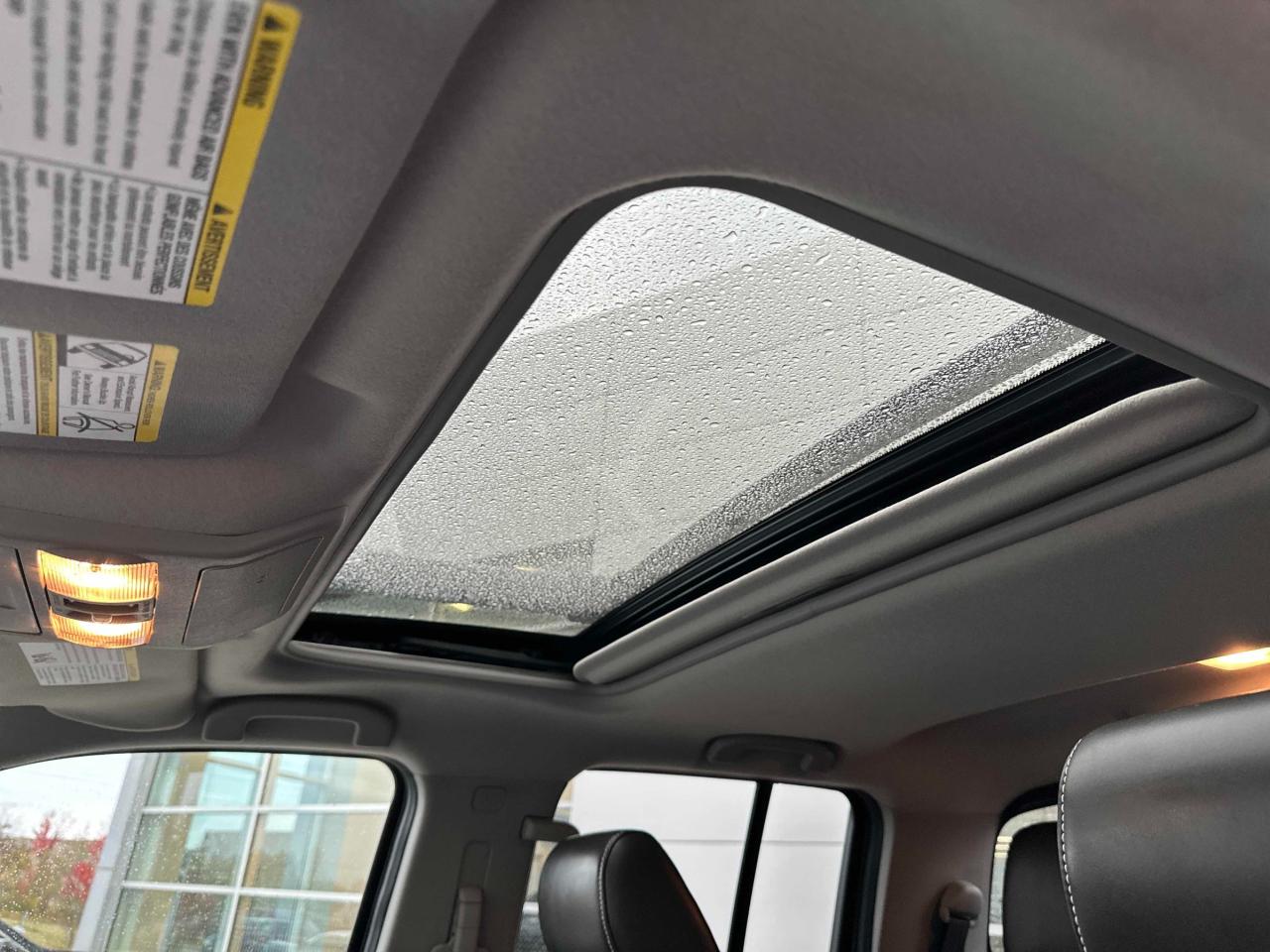 2016 Nissan Frontier LOADED | PRO-4X | Accident Free | Great Service History Photo