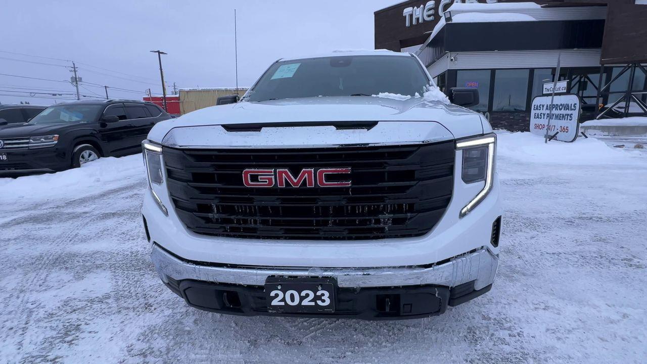 2023 GMC Sierra 1500 Pro 4x4, POWER WINDOWS, BACK UP CAM!! Photo