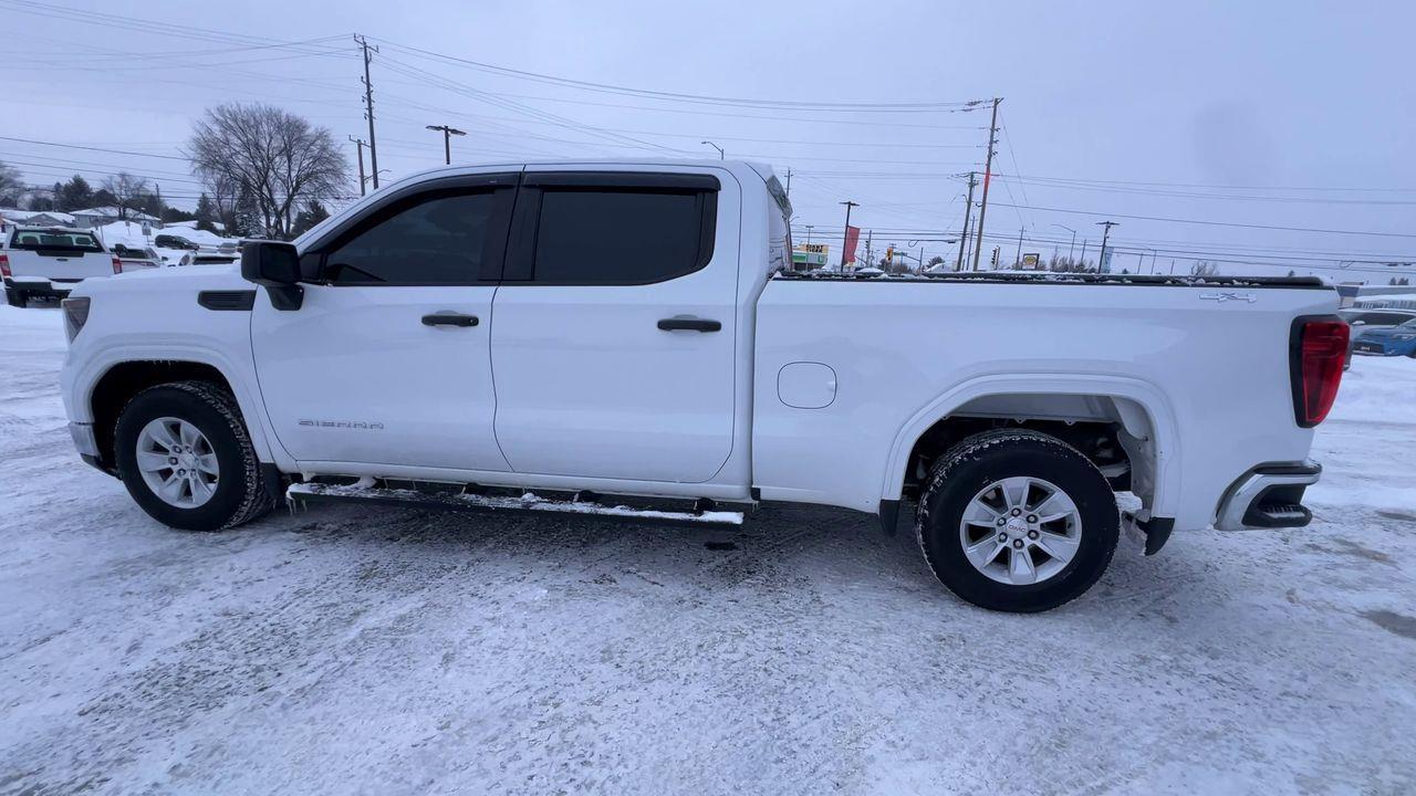 2023 GMC Sierra 1500 Pro 4x4, POWER WINDOWS, BACK UP CAM!! Photo