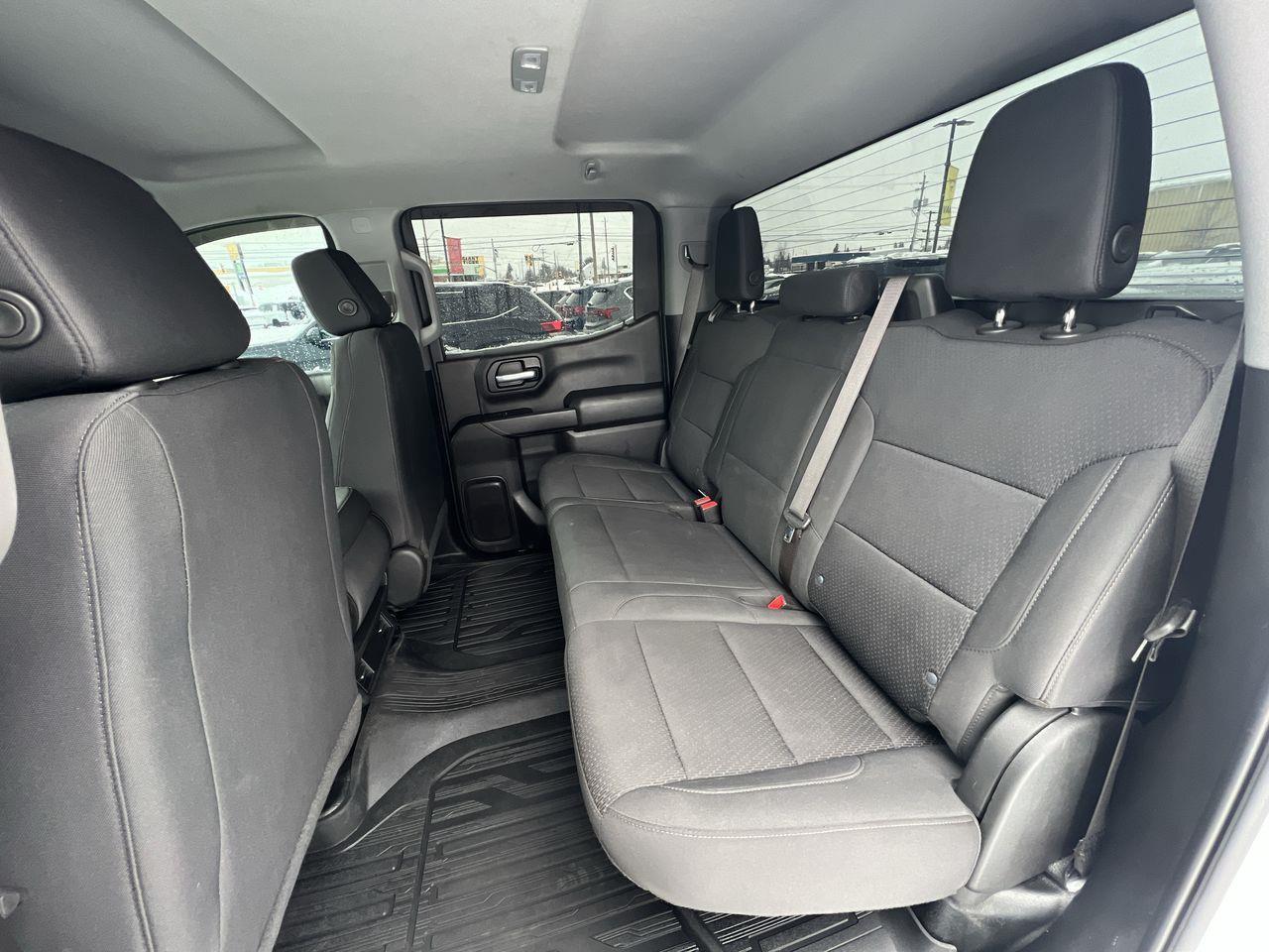 2023 GMC Sierra 1500 Pro 4x4, POWER WINDOWS, BACK UP CAM!! Photo