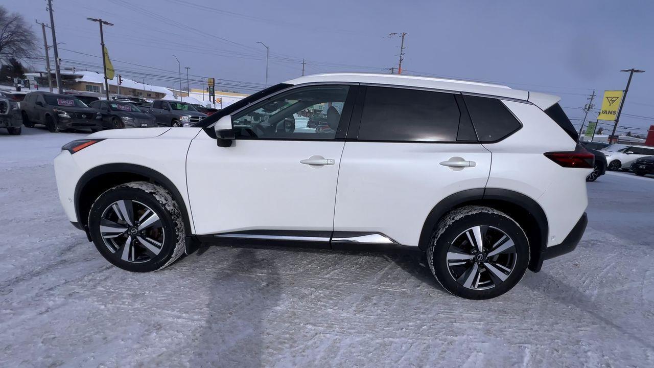 2023 Nissan Rogue SL AWD, MOONROOF, HEATED LEATHER SEATS, NAV, CRUISE CONTROL, POWER LIFTGATE!! Photo