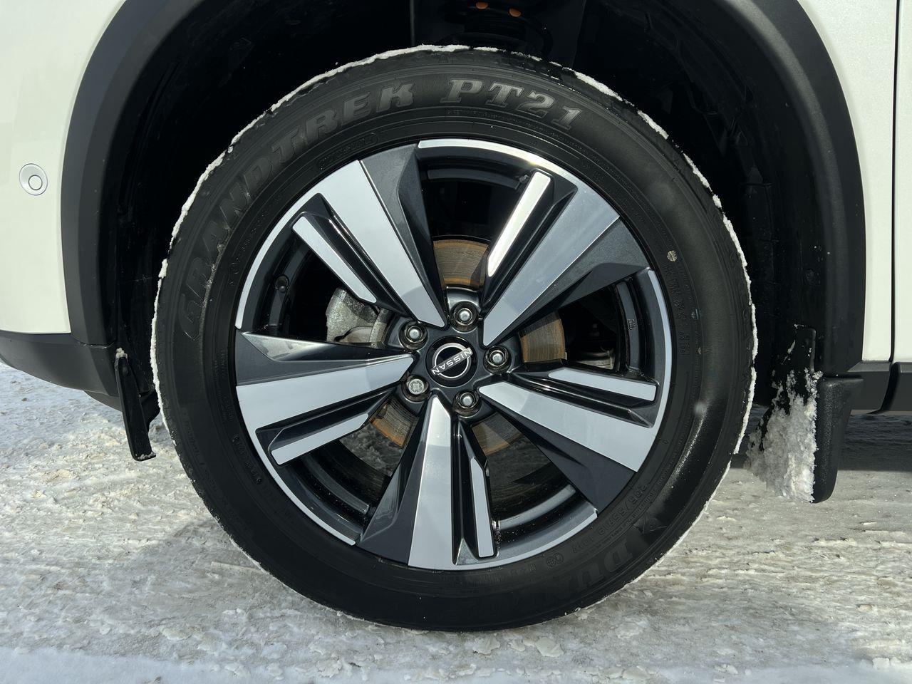 2023 Nissan Rogue SL AWD, MOONROOF, HEATED LEATHER SEATS, NAV, CRUISE CONTROL, POWER LIFTGATE!! Photo