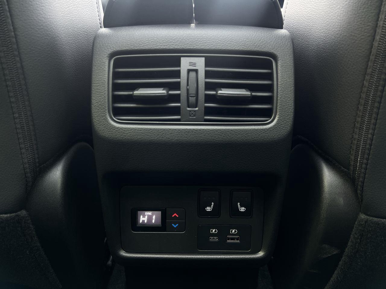 2023 Nissan Rogue SL AWD, MOONROOF, HEATED LEATHER SEATS, NAV, CRUISE CONTROL, POWER LIFTGATE!! Photo