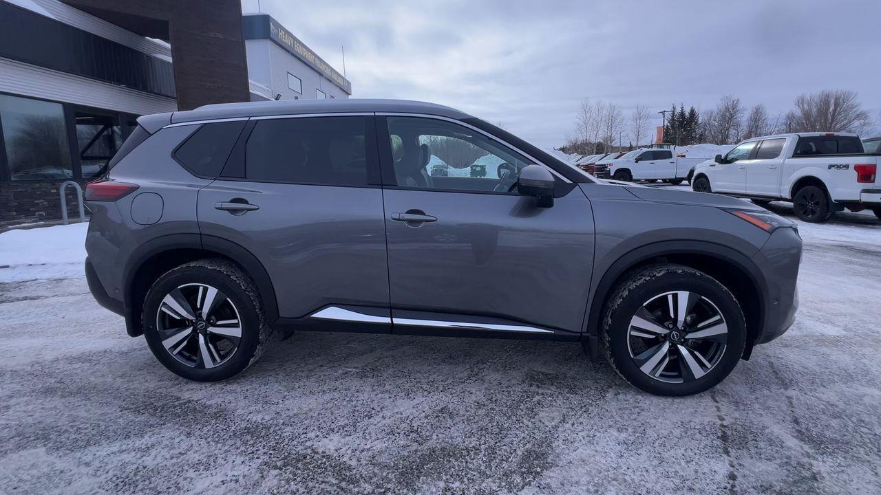 2023 Nissan Rogue SL AWD, MOONROOF, HEATED LEATHER SEATS, NAV, CRUISE CONTROL, POWER LIFTGATE!! Photo